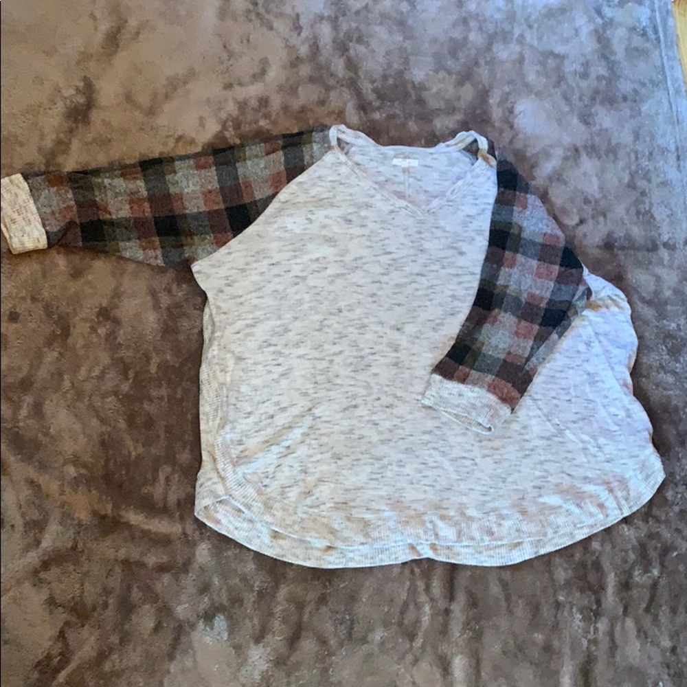 3/4 sleeve sweater